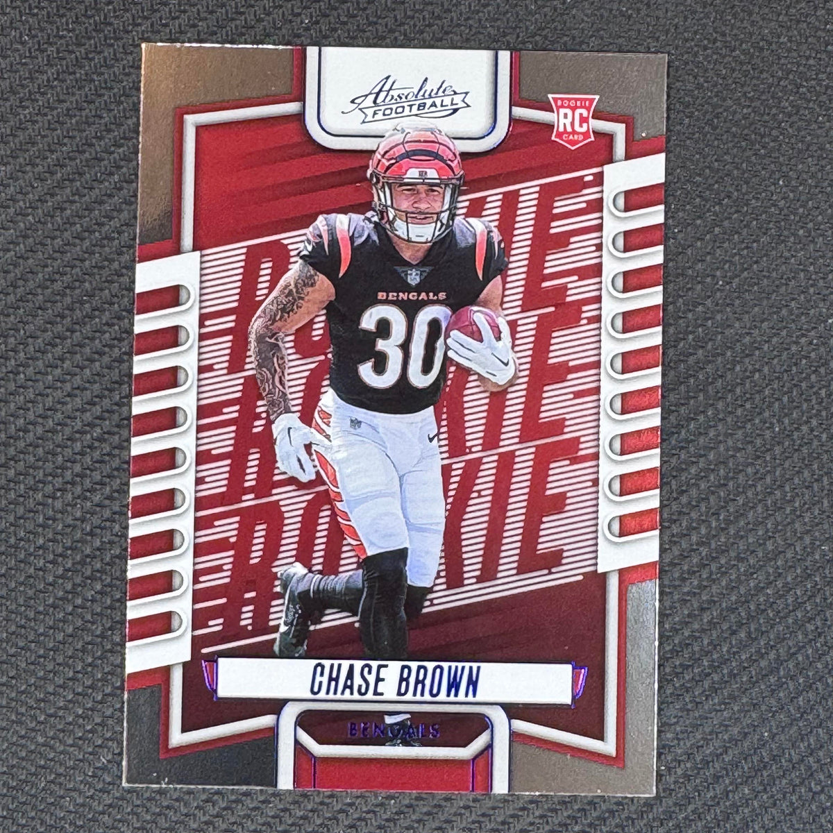 Chase Brown #142 Retail 2023 Panini Absolute Cincinnati Bengals RC